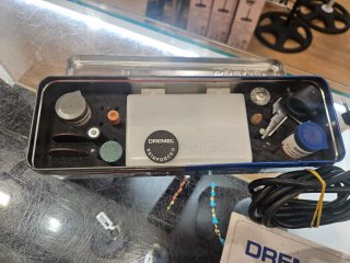 Dremel 300 con accesorios