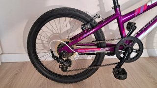 Bicicleta niña 6 a 8 años de Aluminio