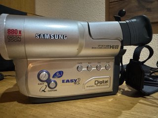 Videocámara Samsung VP-W70 Hi8