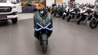 Zontes 125X Scooter Negro/Verde/Beige