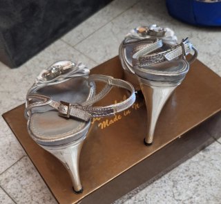 Sandali donna tacco argento n.37