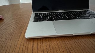 MacBook Pro 13 Intel i5 2020 precio negociable