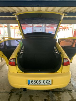 SEAT Leon 2004