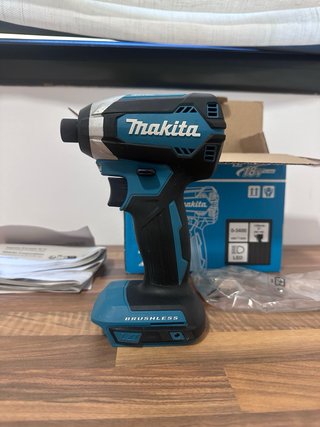 Atornillador de impacto Makita LXT DTD153Z