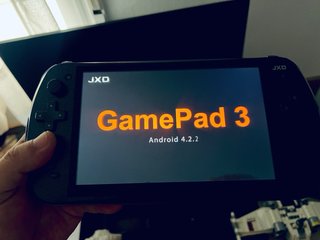 Consola JXD S7800A con caja y manual.