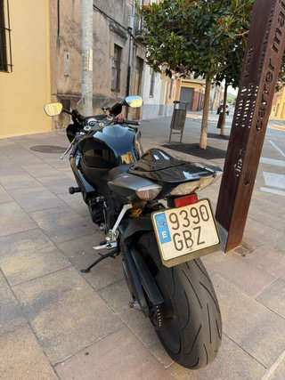Suzuki GSXR600 K8 Negra