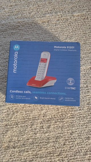 Teléfono Fijo Inalámbrico Motorola Blanco y Rojo