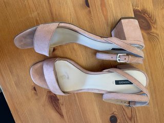 Sandalias Mango tacón bajo rosa