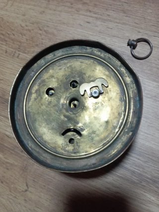 Reloj de sobremesa antiguo para restaurar