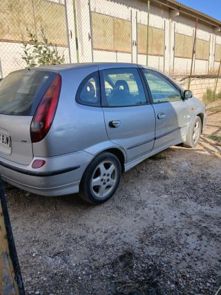 Nissan Almera 2002
