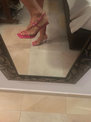 Sandalias Zara tiras fucsia tacón 10 cm