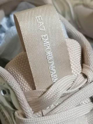 Armani oro 243€ + regalo