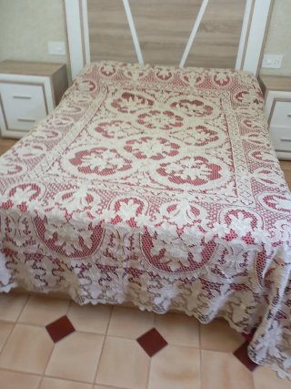 Colcha encaje aguja veneciana hecha a mano