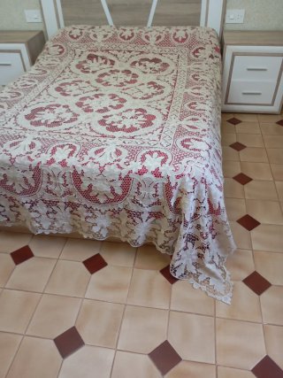 Colcha encaje aguja veneciana hecha a mano