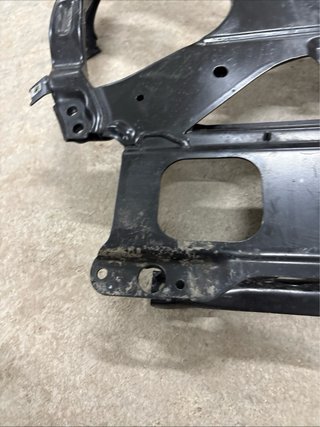 AUDI Q5 80A corpo asse supporto asse anteriore 80B