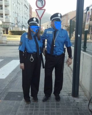 Disfraz Policía Talla Única chico y chica 25 eur