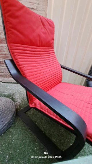 Sillón PÖANG Ikea Rojo y Negro