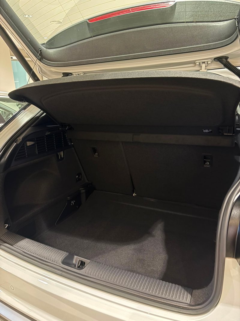Audi Q2 2025, foto 13
