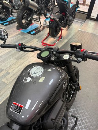 KEEWAY V302C GRIS