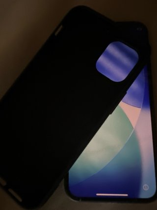 iPhone 12  mini mas funda y protector camara