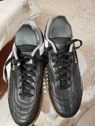Botas de fútbol sala Kipsta adulto