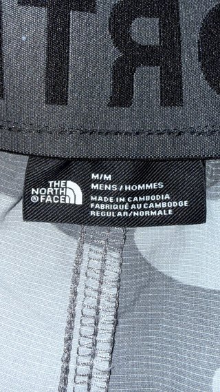 The North Face Pantalón Corto Camuflaje talla M
