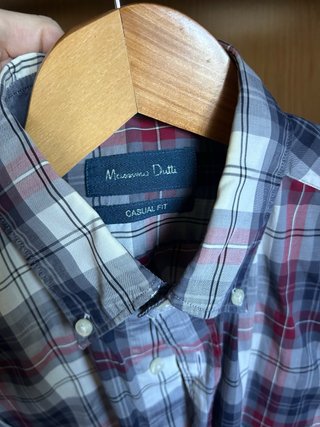 Camisa a elegir (Massimo Dutti, Hugo Boss, Zara..)