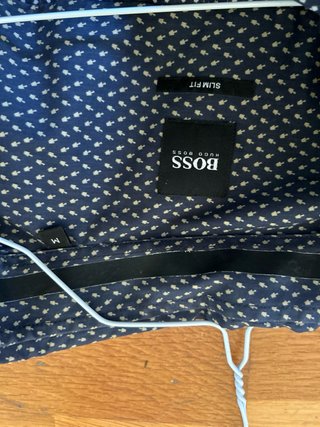 Camisa a elegir (Massimo Dutti, Hugo Boss, Zara..)