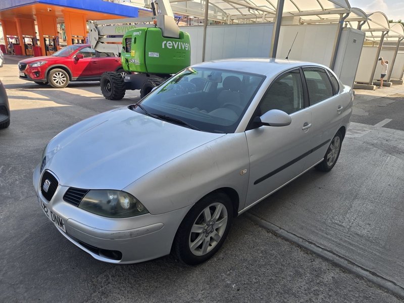 SEAT Cordoba Gasolina 120km - foto 1
