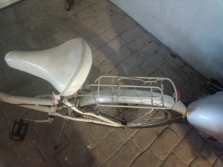 Bicicleta Cups 24 con cesta