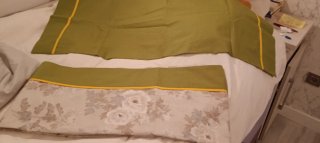 2 Juegos de sábanas beige y verde para cama de 90.
