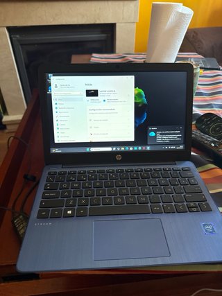 Laptop HP 14 Blu, Uso Minimo