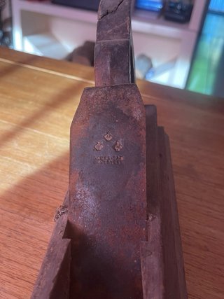 Cepillo carpintero antiguo James Cam Cast Steel