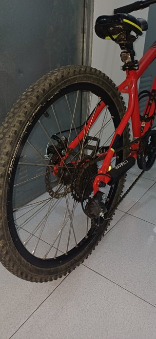 Bici Rockrider 24 8V Roja