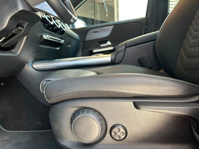 Mercedes-Benz GLA GLA 200 D