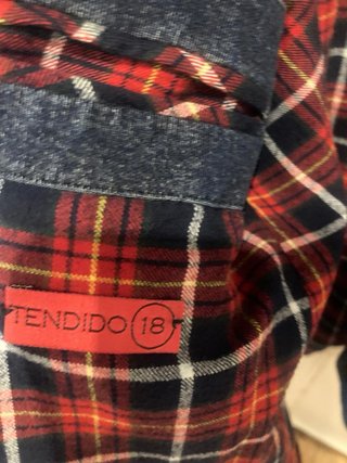 Americana azul con forro de cuadros
