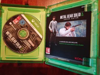 Metal Gear Solid Snake Eater Xbox Edición Día Uno