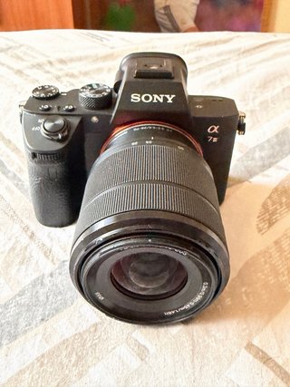Cámara Sony A7III + 28-70mm (10.129 DISPAROS)