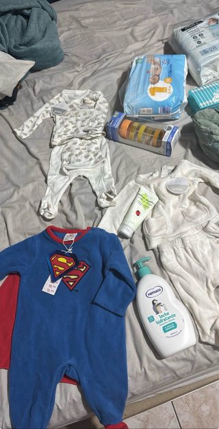 Lote Ropa y Accesorios Bebé Recién Nacido
