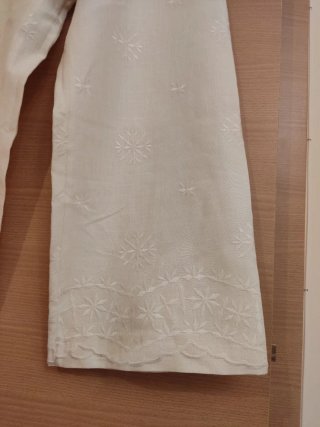 Pantalón culotte Zara bordado blanco