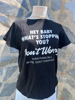 Camiseta Negra Don't Worry Talla L