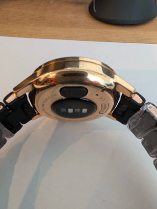 Garmin Vivomove Luxe Smartwatch Negro/Oro