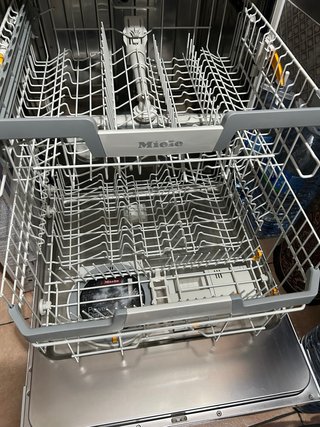 Lavavajillas Miele como nuevo
