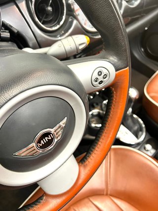 MINI Cooper Cabrio 1.6 Sidewalk