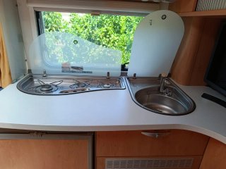 KNAUS SUNWIND 450 FU 2006