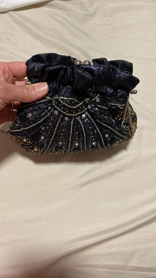 Bolso de fiesta Berini negro y dorado