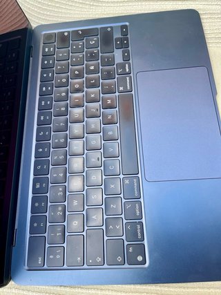 MacBook Air 13,6” 8GB RAM 256GB Año 2024 M2 Series