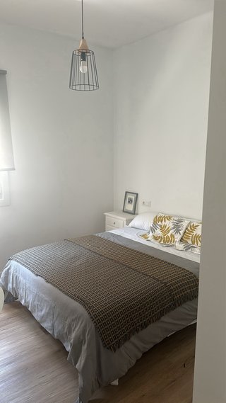 Alquilo piso amueblado por semanas en pontevedra.