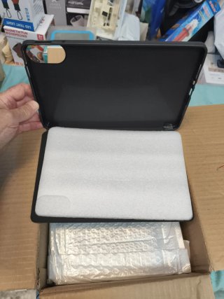 1+1 Funda Silicona Negra Xiaomi Redmi Pad 2 .