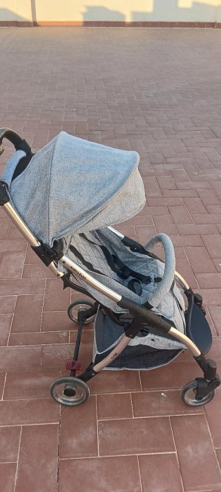 Silla ligera Kikkaboo gris